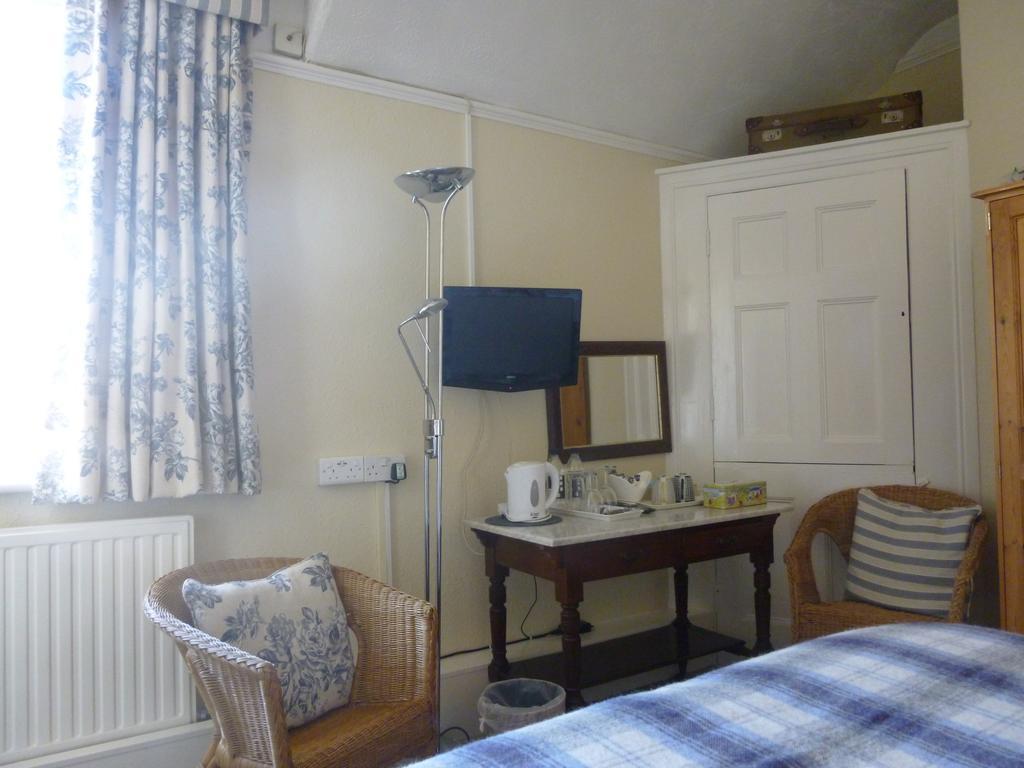 The Maples Bed and Breakfast Hythe  Eksteriør billede