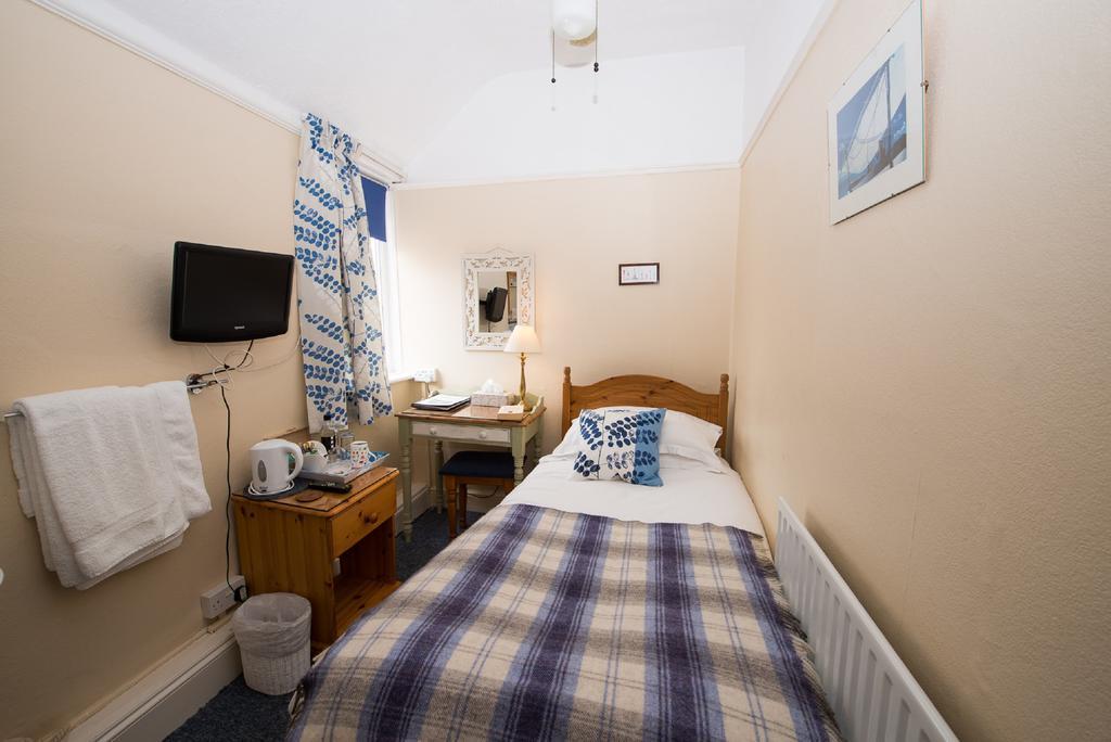 The Maples Bed and Breakfast Hythe  Eksteriør billede